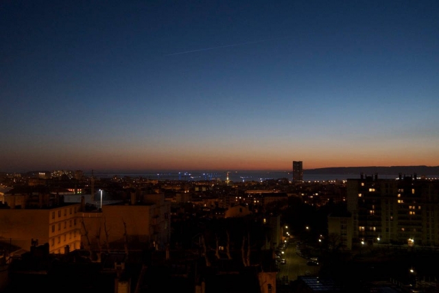 Marseille Penthouse Apartment (Airbnb): West Terrace Sunset View